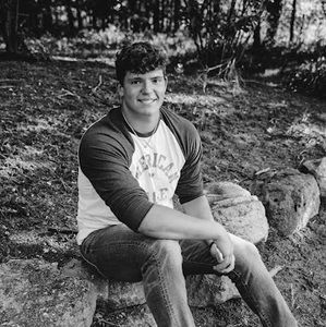 Meet your Posher, Easton